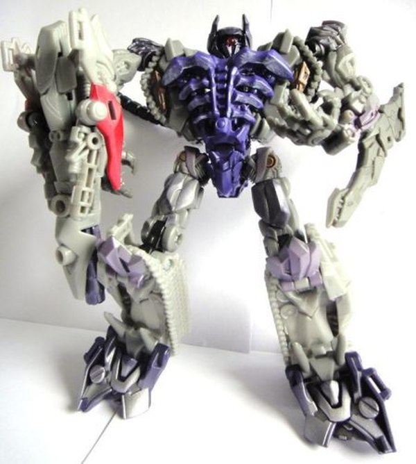 Transformers Dark Of The Moon Shockwave Repaint Japan Version  (1 of 4)